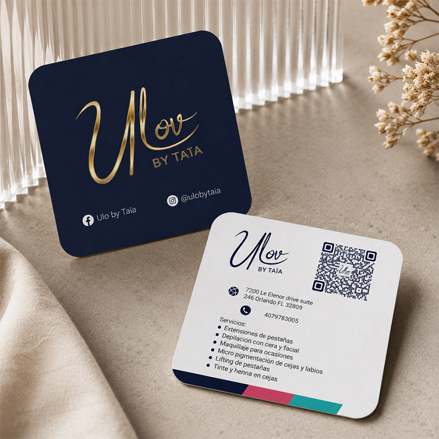 Tarjeta con código QR diseñada para una marca